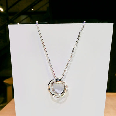 THE SOLACE - FASHIONABLE CIRCLE STUDDED PENDANT NECKLACE